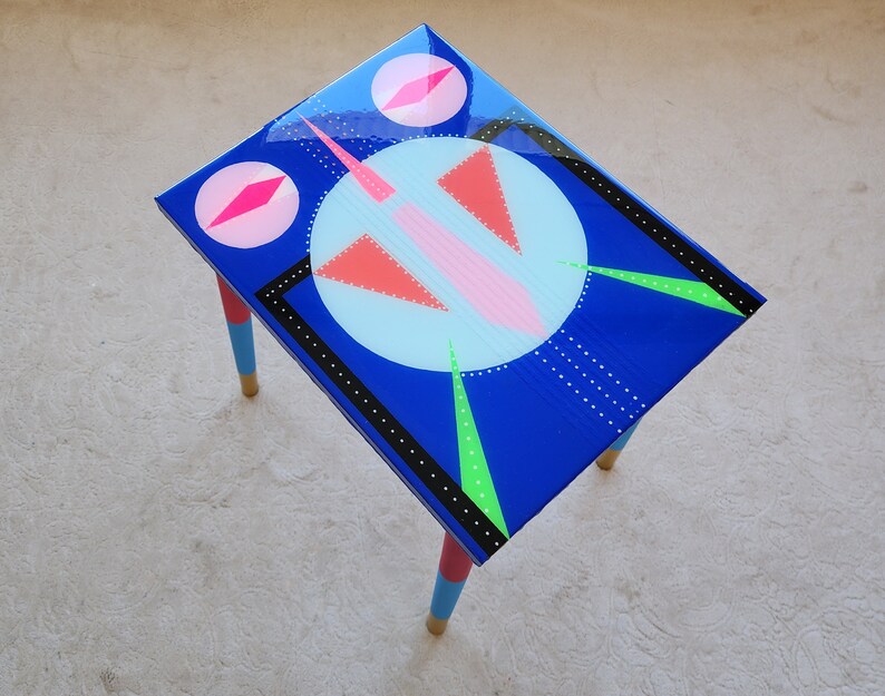 Unusual Blue Wooden Retro Epoxy Resin Side Coffee Table,Colorful Funky Eclectic Rainbow Abstract Pop Art Hand Painted Pink End Sofa Table image 2