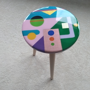 Abstract Resin Side Table: Colorful Epoxy Coffee Table with Wood Accents