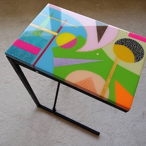 Wooden C Shape Colorful Side End Epoxy Resin Coffee Table With Metal Legs