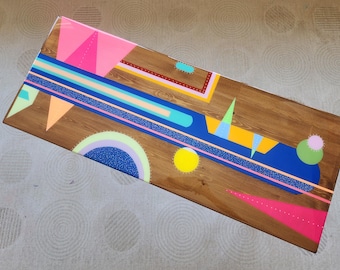 Abstrakcyjny stolik kawowy z żywicy, kolorowy pop-art, wystrój boho