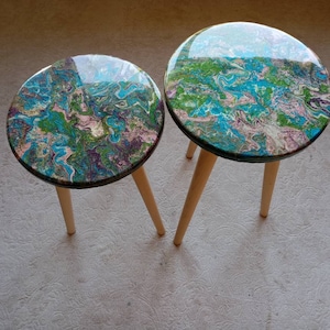 Abstract Resin Green Side End Coffee Tables,Round Modern Unique Wooden Living Room Bedside Cool Center Art Design Natural Small Epoxy Tables
