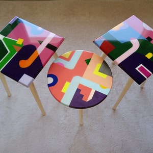 Small Square Round Resin Funky Side Tables,Pink Blue Green Contemporary Abstract Design Modern Unique Wooden Sofa End Epoxy Art Coffee Table