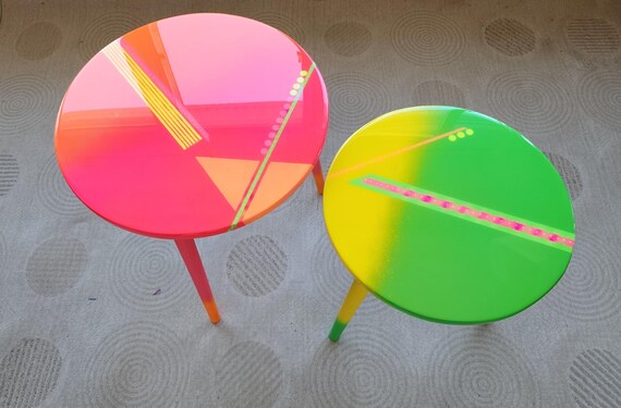 Orange Green Abstract Resin Side Tables, Vibrant Art Design Epoxy Round End Coffee Tables