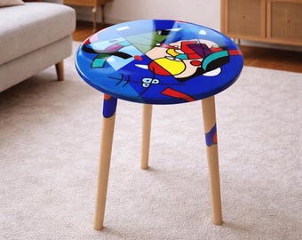Mesa de centro redonda de resina: mesa auxiliar azul abstracta bohemia con patas pintadas