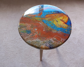 Round Small Colorful Resin Boho Side Coffee Table, Modern Wooden Living Room Entryway Bedside Blue Painted Unique Art Design Center Table