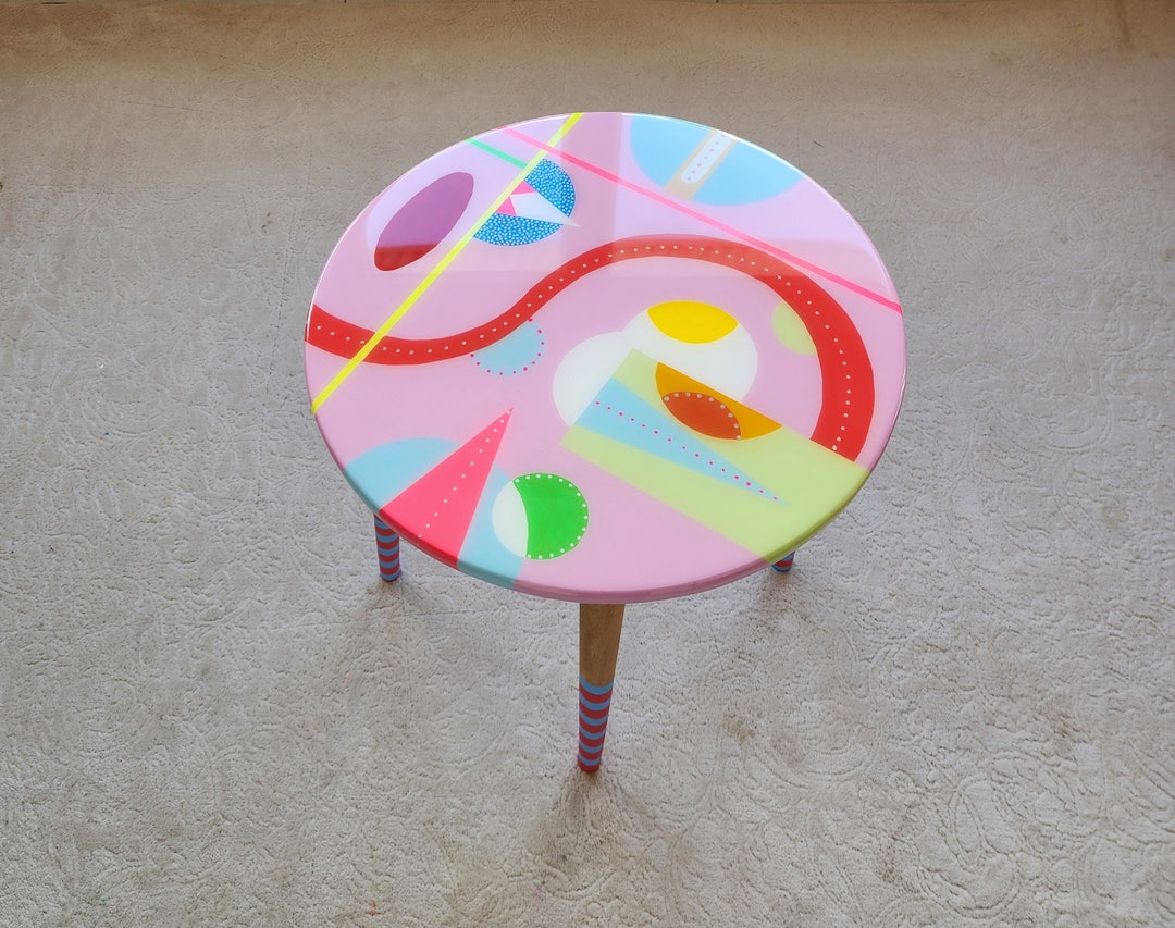 Round Colorful Funky Abstract Boho Resin Table,pink Purple Round Colorful Funky Abstract Boho Resin Table,pink Purple