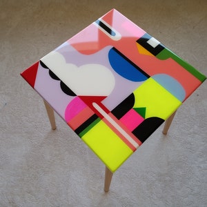 Colorful Wooden Resin Funky Side Coffee Table, Modern Handmade Cool Bedside Living Room Entryway Small End Sofa Abstract Boho Pink Art Table