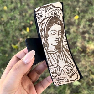Virgencita grabada, Garra de pelo Virgen De Guadalupe