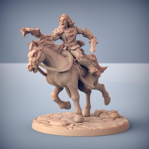 Mounted Thief Rogue C - Artisan Guild Fantasy Dungeons and Dragons Miniature