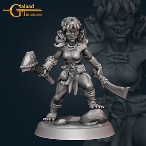 Goblin Female Fighter 2 - Galaad Miniatures - Fantasy Dungeons and Dragons Mini