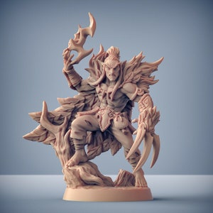Wood Elf Druid - Artisan Guild Fantasy Dungeons and Dragons Miniature Tabletop