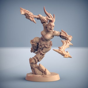 Dwarf Barbarian Reaver  - Artisan Guild Fantasy Dungeons and Dragons Miniature