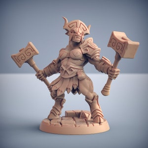 Labyrinth Minoc E v2 - Minotaur - Artisan Guild Fantasy Dungeons & Dragons Mini