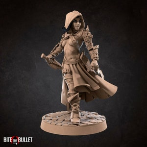 Lilith - Pinup Rogue Assassin Hood - Bite the Bullet Fantasy D&D Miniature