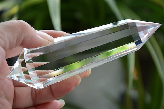 Tibetan Himalayan Quartz Vogel Wand: 99% Clear Crystal Healing Point