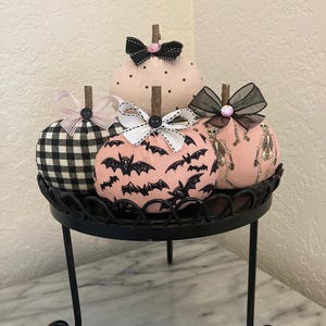 Pink Halloween Pumpkins/Retro Pink Pumpkins/Vintage Pink Pumpkins/Assorted Pink Pumpkins/Pink Halloween Decor/Pink Decor/Tier Tray Decor/