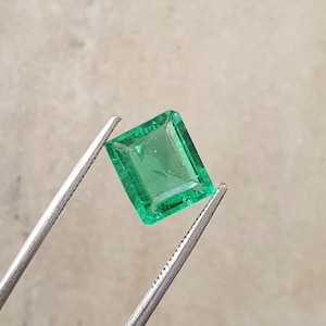 4.41Ct Finest Green Colombian Emerald Gems Baguette Cut AAA Quality Lab Created Colombian Emerald Loose Gemstone Emerald Ring Size 11.5x10MM