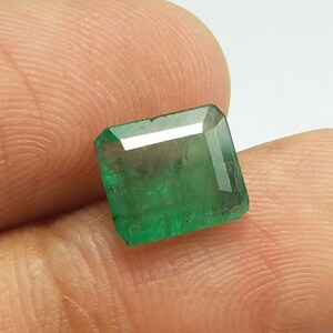 Esmeralda de Zambia verde sin tratar, talla esmeralda natural de 2,32 ct, excelente brillo, piedra preciosa suelta, esmeralda sin calentar de alta calidad para anillo, 8,88 x 7,9 mm