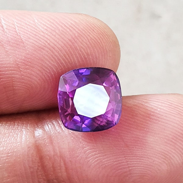 5.69 Ct Flawless Ceylon Bi Color Sapphire Gems Cushion Cut Blue & Purple Sapphire Synthetic Loose Gemstone AAA Sapphire For Ring 9.4x9.3 MM