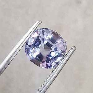 5.36 Ct Flawless Ceylon Cornflower Blue Sapphire Cushion Cut AAA Quality Loose Gemstone Lab Grown Blue Sapphire For A Lovely Ring 9.8 MM