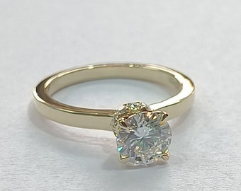 White diamond ring in 14k white gold with IGI CERTIFACATE