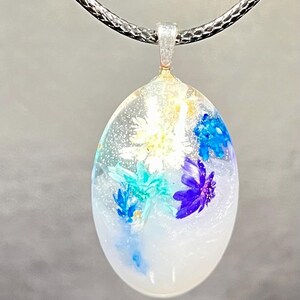 Floral Pendant