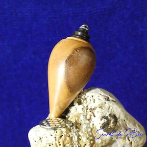 Péndulo adivinatorio en madera de cerezo y ébano, péndulo adivinatorio de madera torneada, pieza única.