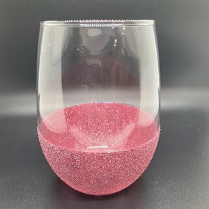 Verre à vin pailletés