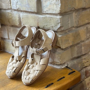 Cute leather sandals Beż