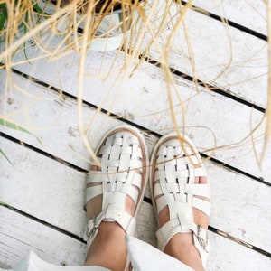 Leather and suede fisherman sandals