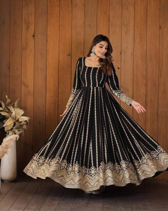 Bold & Beautiful Black Anarkali Suit Set – Hatheli