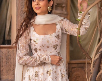 Sabyasachi Inspired White Georgette Anarkali Suit Punjabi suit Indian long gown Braidsmaid dress wedding gown Pakistani wedding gown dupatta