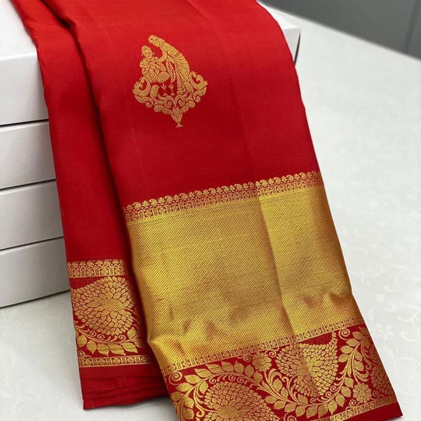 Attraktive Rote Farbe Kanchipuram Weicher Lichi Saree Indien Kulturelle Berühmte Südseide Reiner Saree, Mit genähter Bluse Bereit, Saree zu tragen