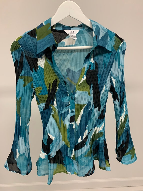 Pleated Abstract Print Shirt, Fitted Abstract Shi… - image 7