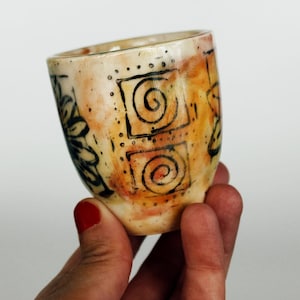 Taza de espresso única, taza de chupito de cerámica hecha a mano y pintada a mano