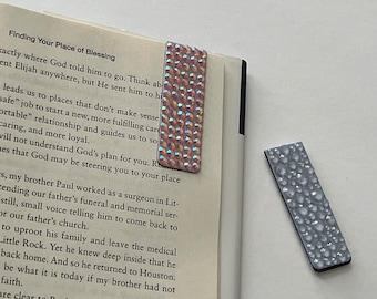 Bookclub Bookmark//magnetic bookmark•bedazzled bookmark•bookish•bookish gift•cute bookmarks•booklovers gift•Bookclub accessory•bookish merch