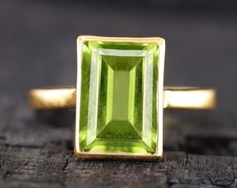 14k Solid Gold Peridot Ring, Large Emerald Cut Peridot Gemstone Ring, Bezel Setting, Birthstone Gift Jewelry, Solitaire Handmade Jewelry