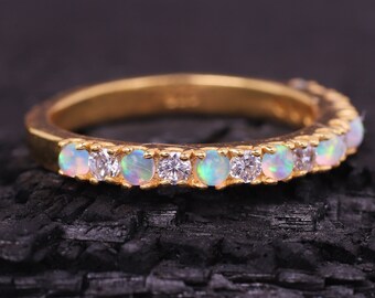 Feuer Opal Diamant Ehering, Half Eternity Stapelbar Schmuck, Oktober Birthstone, Personalisierte Gold Matching Band, Versprechen Geburtstagsgeschenk