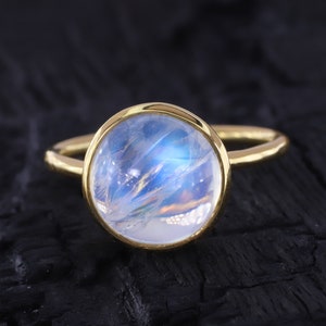 Natural Moonstone Ring 14k Solid Gold Handmade Women Jewelry Blue Fire Gemstone Ring June Birthstone Solitaire Vintage Ring Birthday Gift