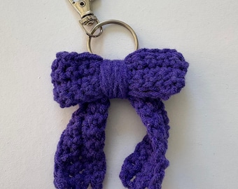 Crochet keyring - blue bow