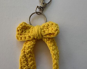Crochet keyring - yellow bow