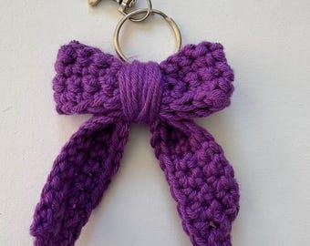 Crochet keyring - purple bow