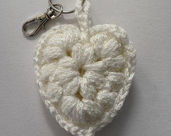 Crochet keyring - white heart