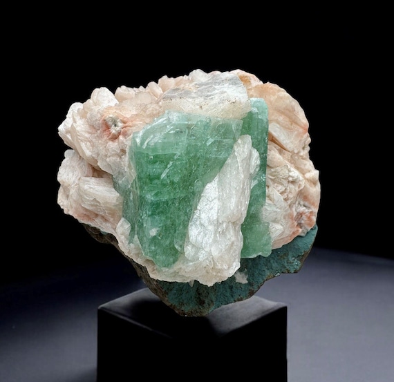 グリーン アポフィライト スティルバイト クラスター 原石