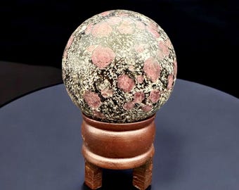 Espinélio em esfera de cristal de biotita, esfera de cristal de espinélio
