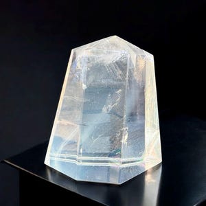 Optical Calcite Iceland Spar: Clear Rainbow Crystal from India