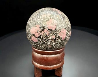 Espinélio em esfera de cristal de biotita, esfera de cristal de espinélio