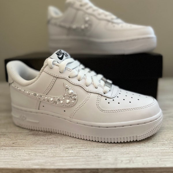 Aangepaste bruidssneakers | Gepersonaliseerde bruidssneaker | Aangepaste bruidscadeau | Aangepaste huwelijkscadeau