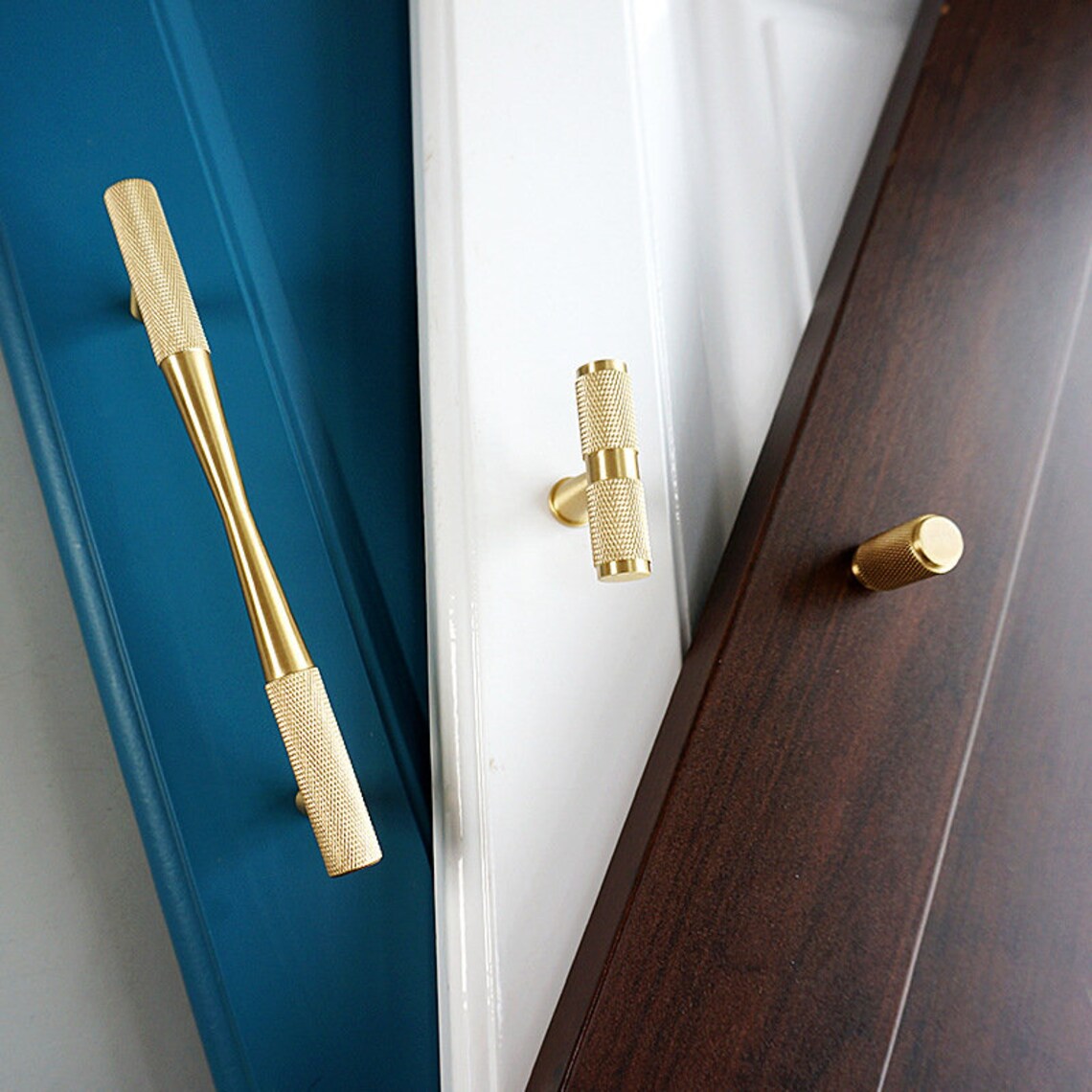 Modern Brass Bar Pulls T Door Knobs Knurling Drawer Etsy