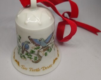 Hutschenreuther Bell Porcelain Retail 2008 2009 Hutschenreuther Bell Porcelain Retail 2008 2009